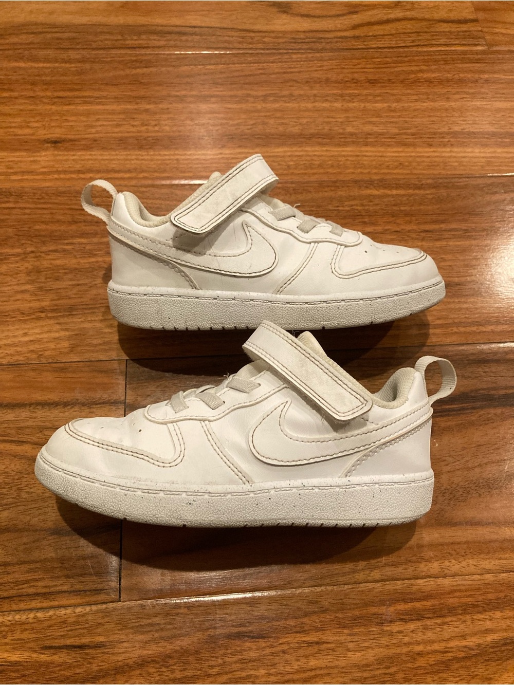 Nike Shoes Boys Size 10C White Hook Loop Strap Athletic Sneakers DV5458-106
